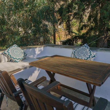 Nereids Guesthouse Hydra  Exterior foto