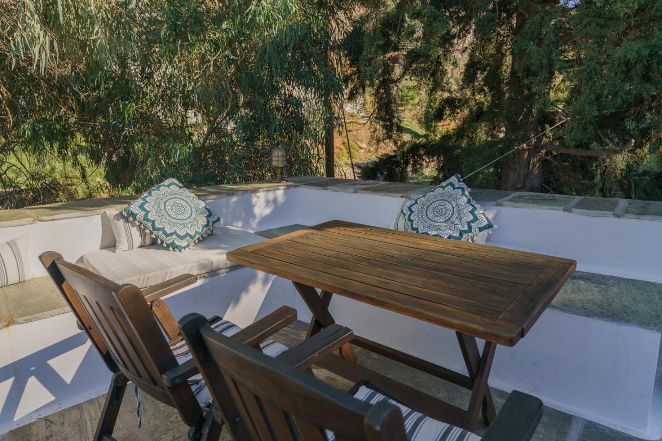 Nereids Guesthouse Hydra  Exterior foto